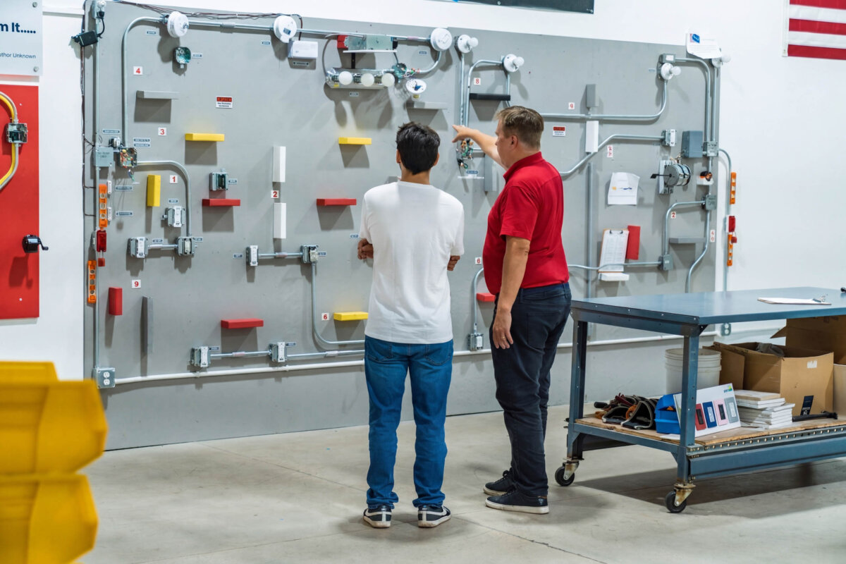 Electrical Technician Training in Phoenix, AZ | National Technical ...